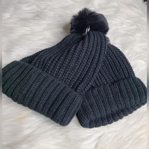 NWT Mommy & me beanie caps - Picture 4 of 5